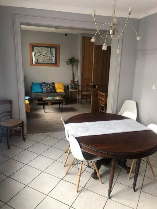 Maison Conviviale Aux Abords De La Vieille Ville بولون-سور-مير المظهر الخارجي الصورة
